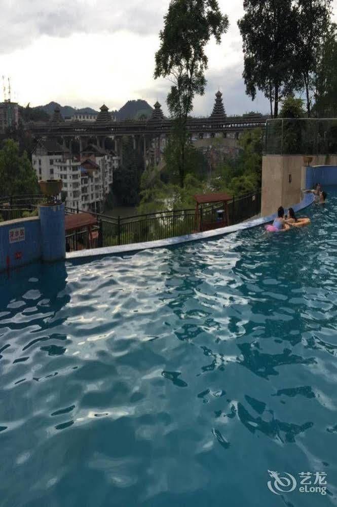 Liuzhou Sanjiangxian Dongxiangguo Hotel Kültér fotó